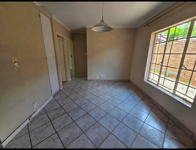 2 BEDROOM TOWNHOUSE FOR SALE IN WAPADRAND